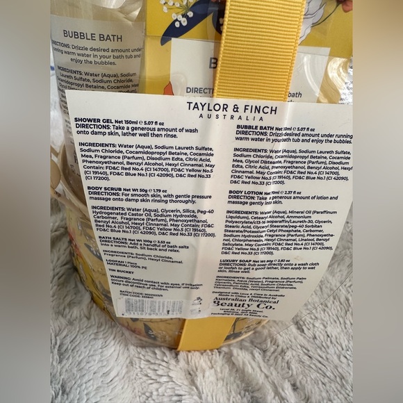 Taylor & finch Australia Gardenia & lily luxury 8 piece set - New& Sealed- - Picture 3 of 10